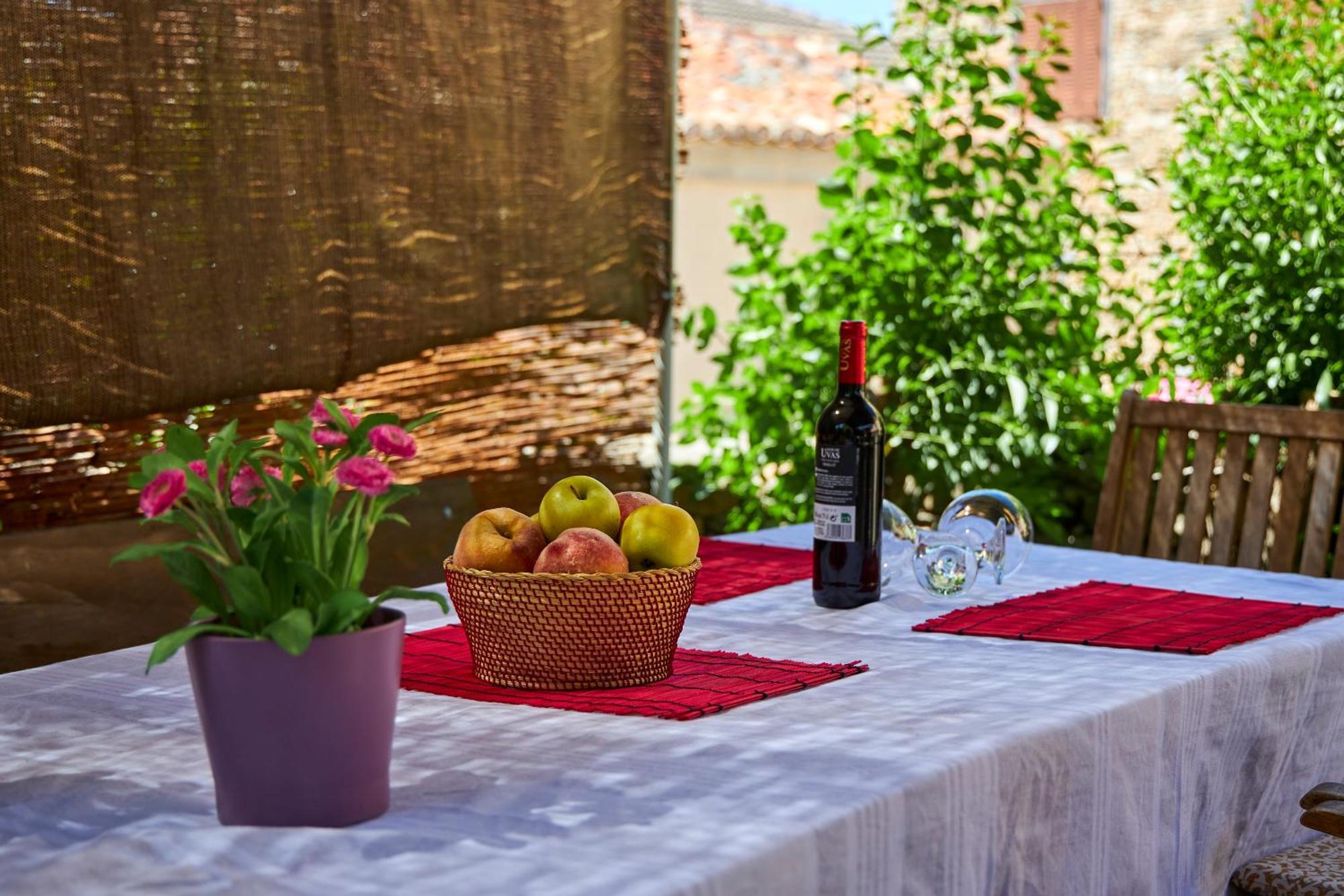 Pradena del Rincon Alojamiento Rural Fuente Del Arca מראה חיצוני תמונה